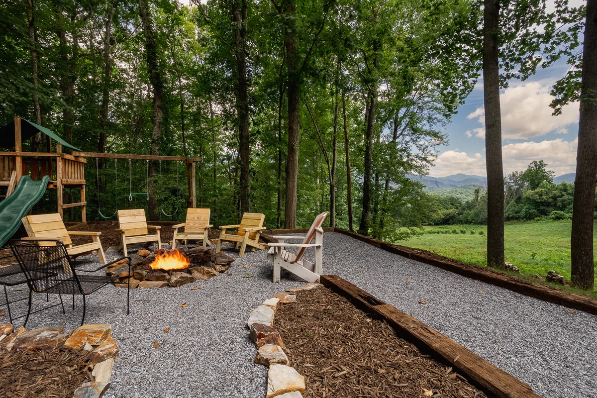 Home in Waynesville property photo 5