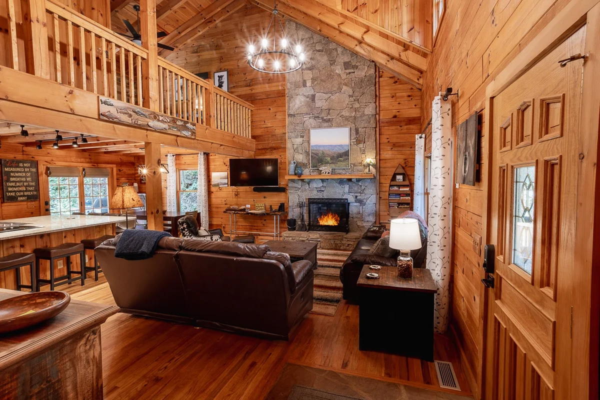 Home in Waynesville property photo 4