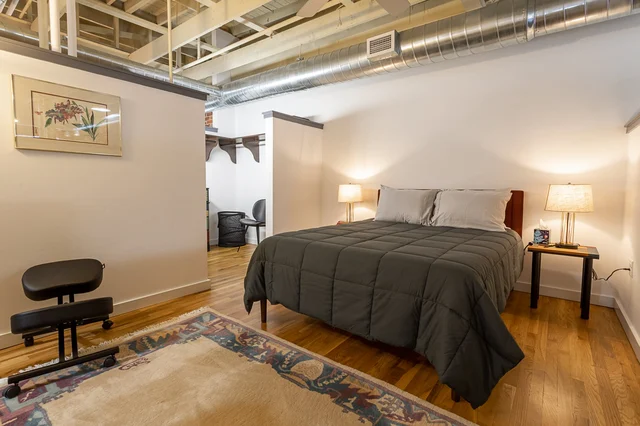 Bedroom 1 image 1