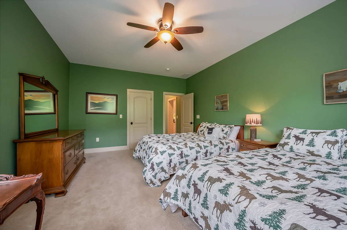 Bedroom 1 image 1
