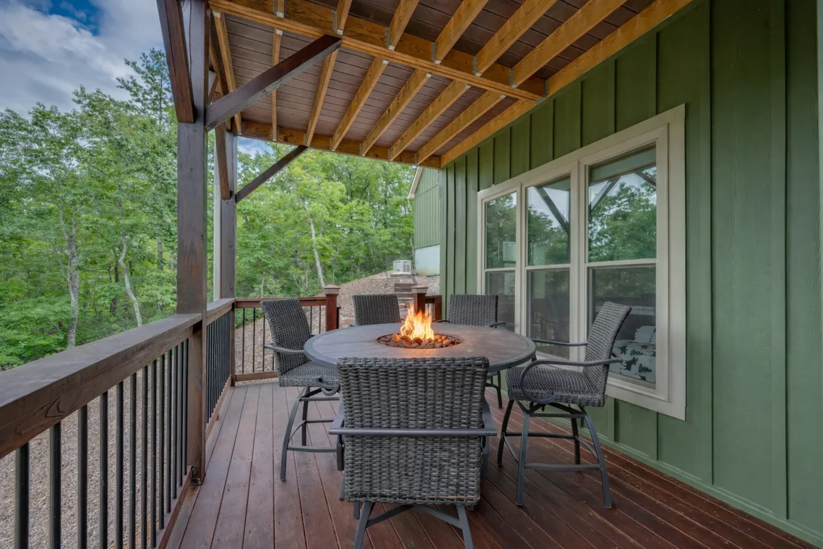 Home in Lake Lure property photo 4