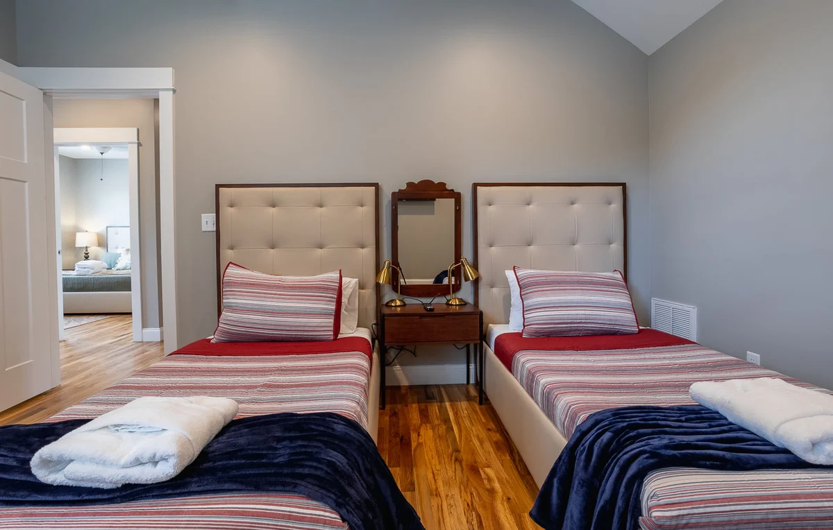 Bedroom 3 image 1