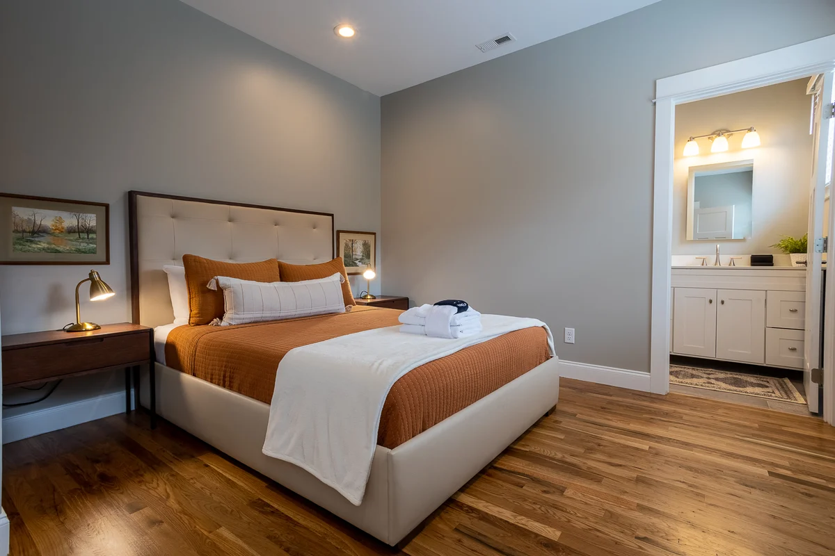 Bedroom 1 image 1