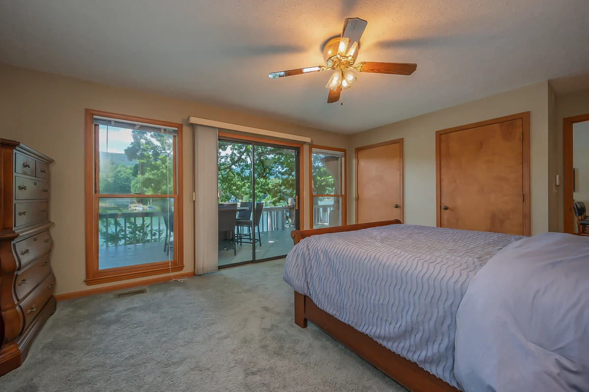 Bedroom 1 image 1