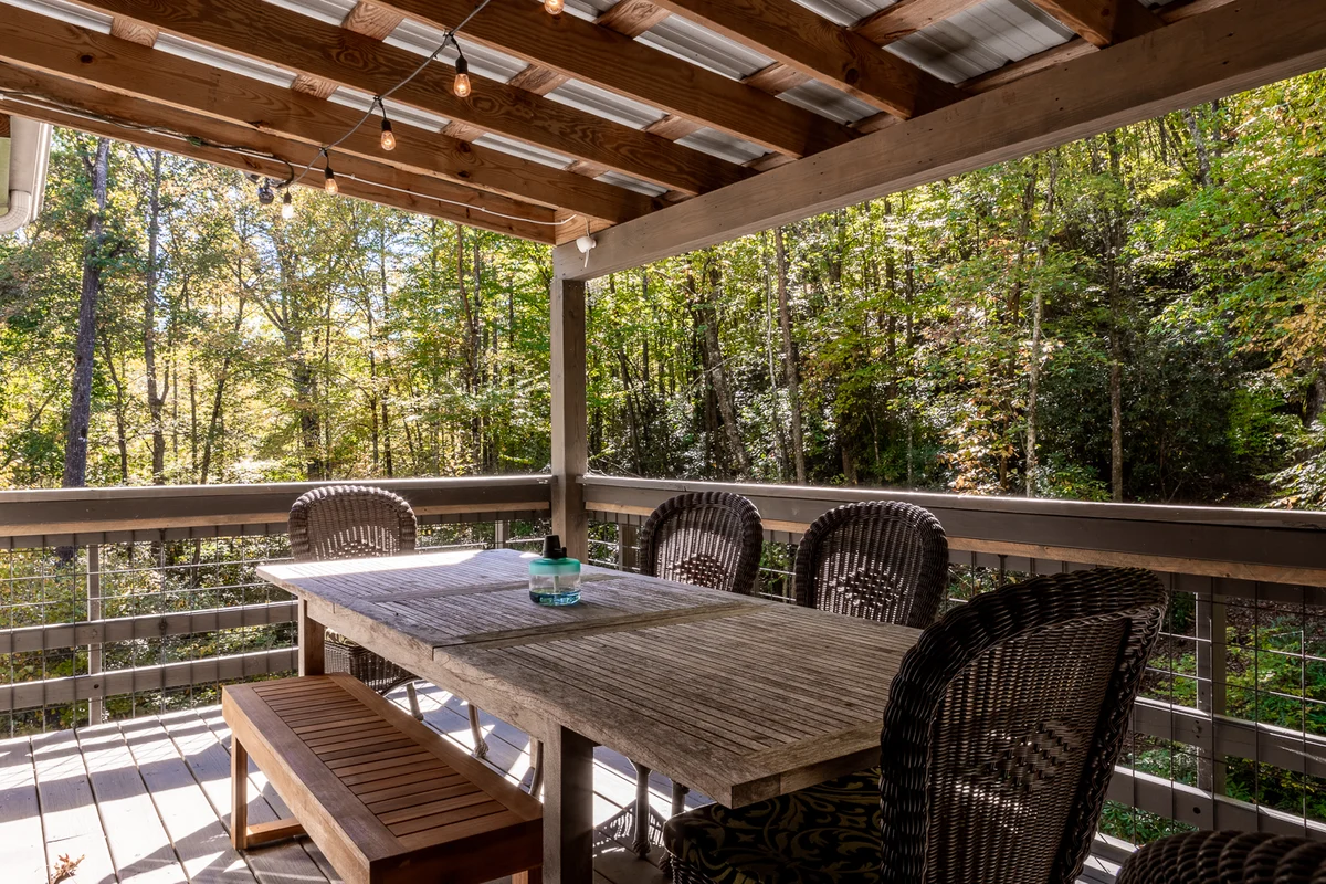 Property in Lake Toxaway property photo 3
