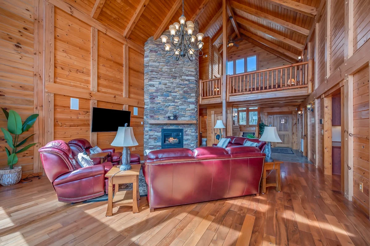 Chateau Laurel property photo 5