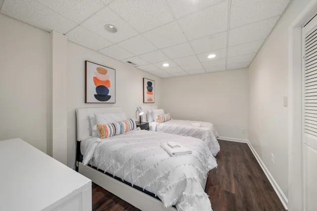 Bedroom 3 image 1
