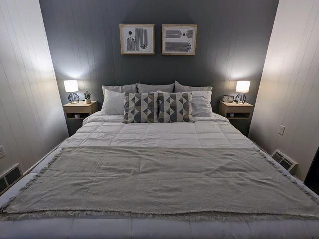 Bedroom 1 image 1
