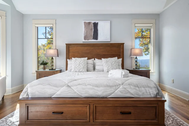Bedroom 1 image 1