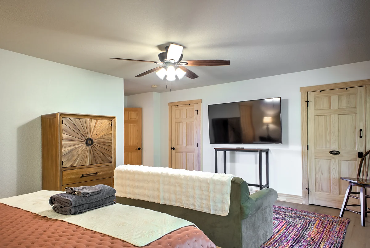 Bedroom 3 image 1