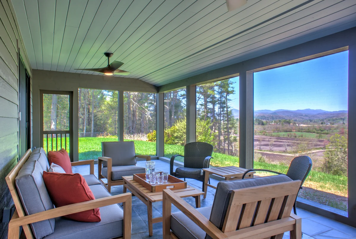 Cardinal's Roost property photo 4