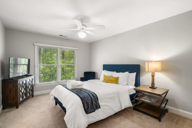 Bedroom 3 image 1