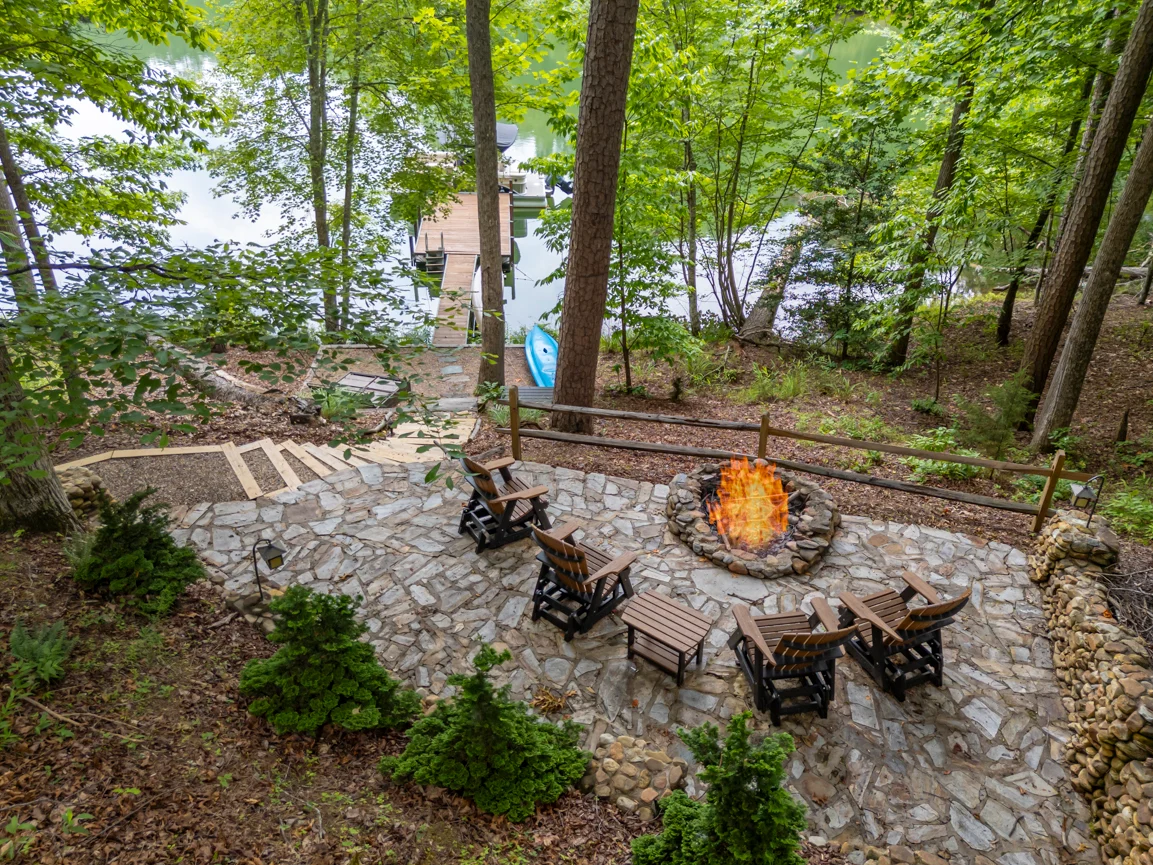 Home in Mill Spring property photo 4