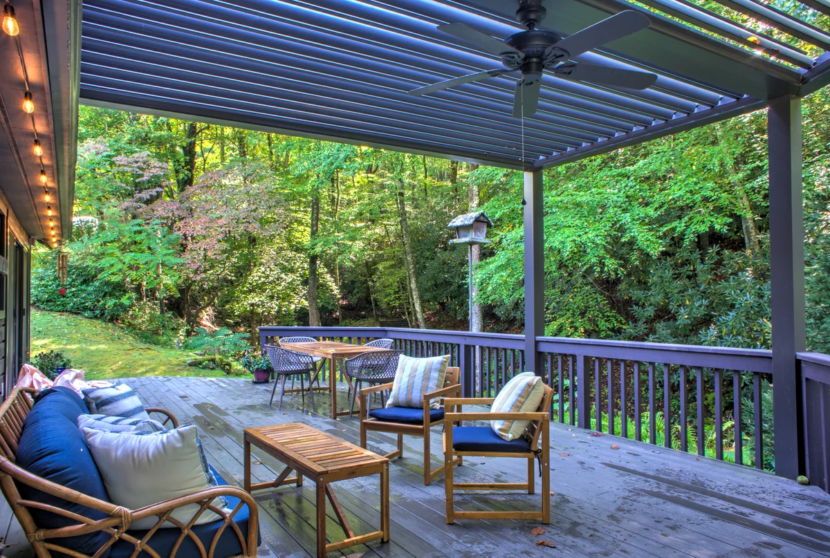Home in Weaverville property photo 5