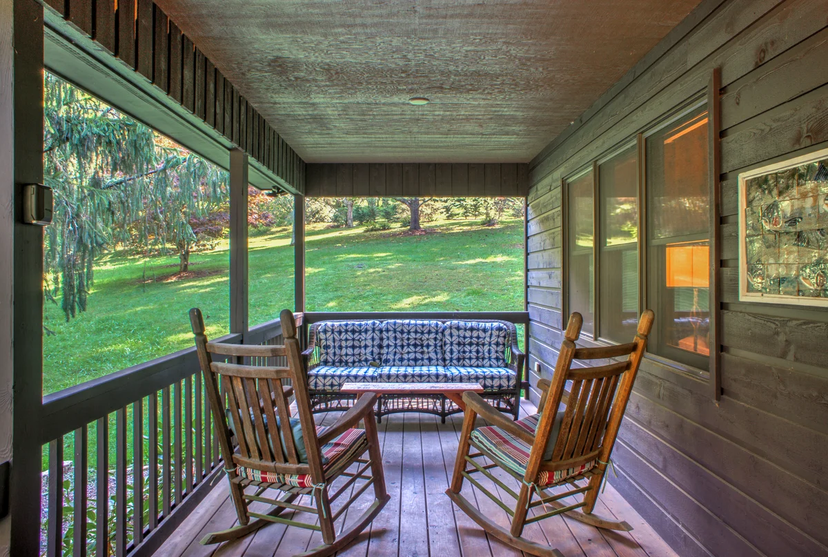 Home in Weaverville property photo 4