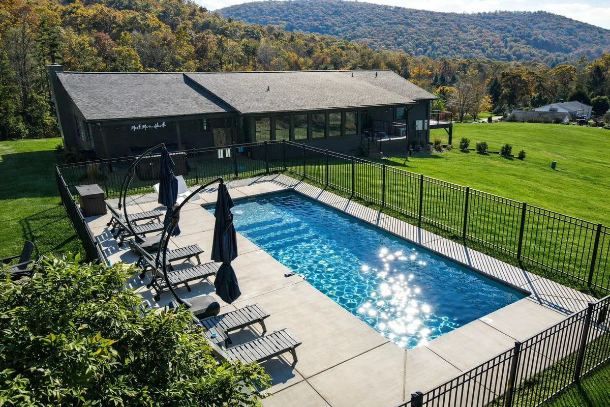 Home in Asheville property photo 2