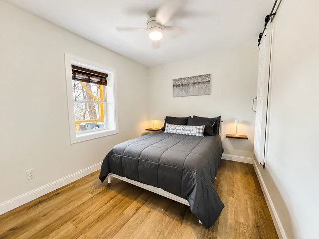 Bedroom 3 image 1