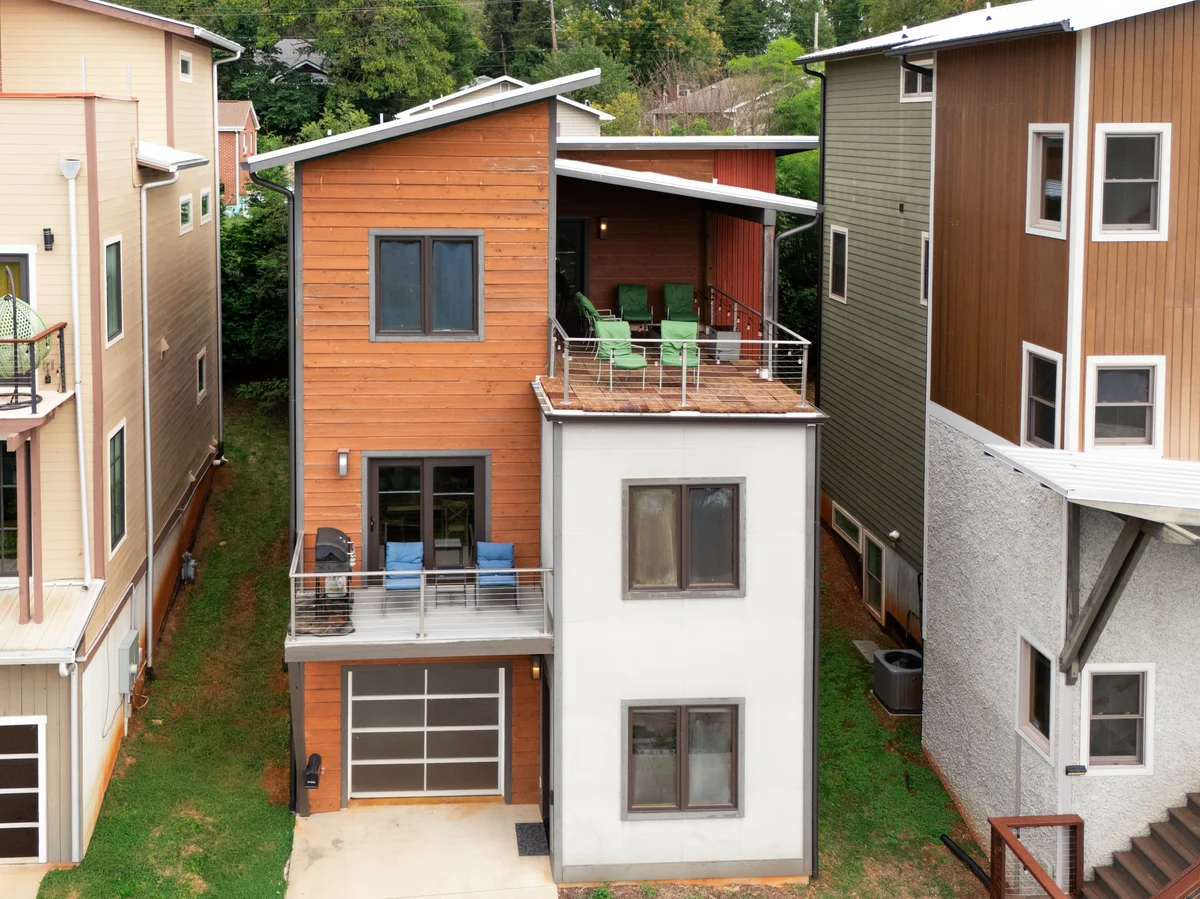 Home in Asheville property photo 2