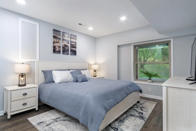Bedroom 1 image 1