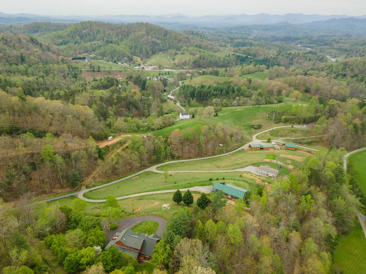 Marshall Skyline Retreat property photo 2