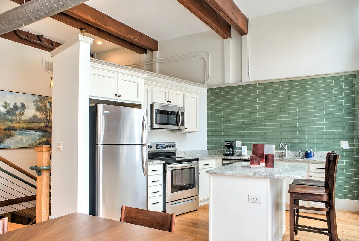 Condo in Asheville property photo 3