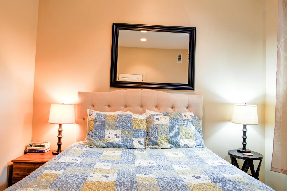 Bedroom 15 image 1