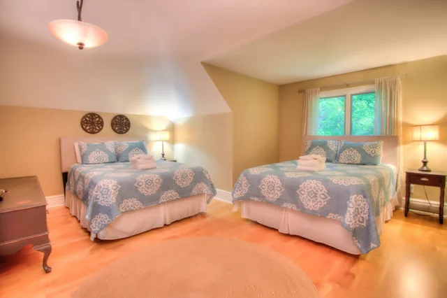 Bedroom 19 image 1
