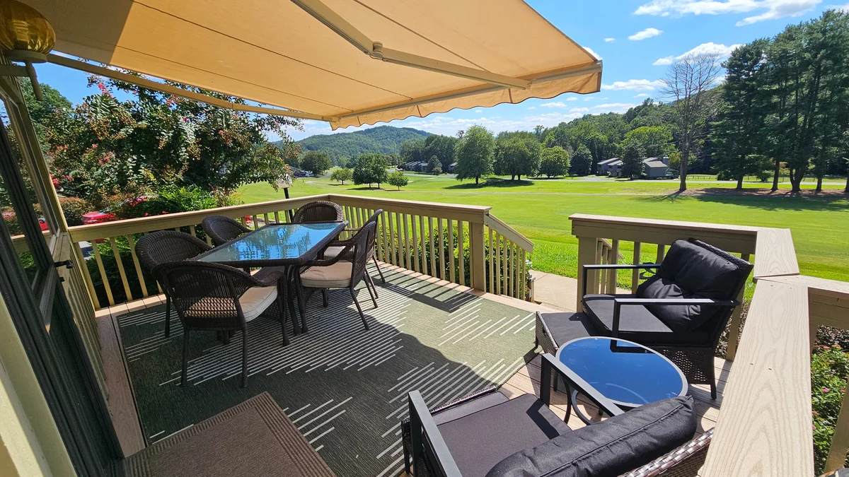 Condo in Lake Lure property photo 5