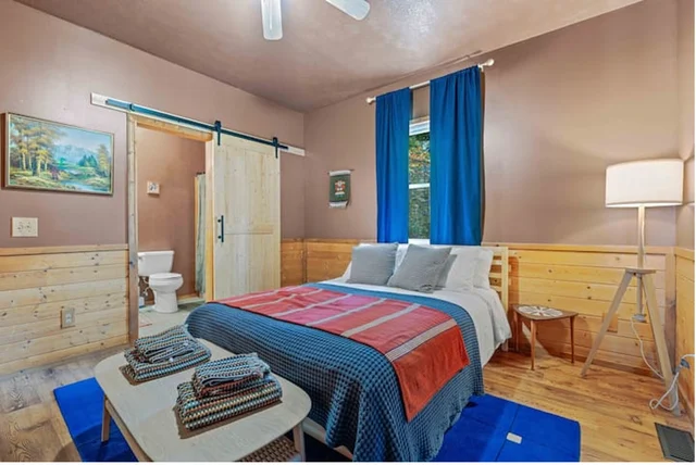 Bedroom 1 image 1