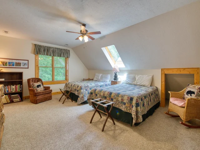 Bedroom 4 image 1