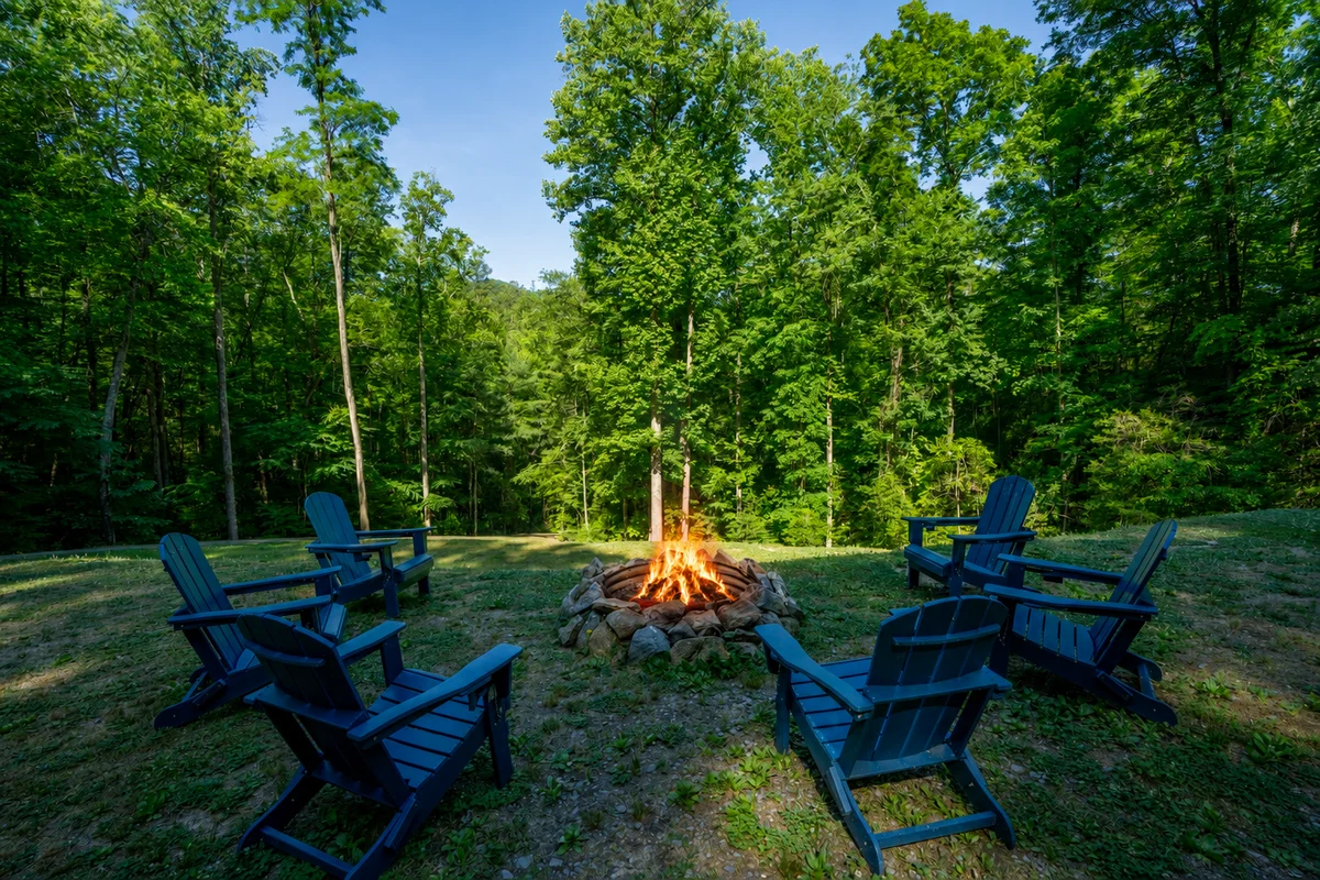 Property in Lake Lure property photo 5
