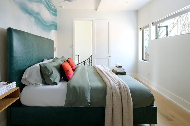 Bedroom 1 image 1
