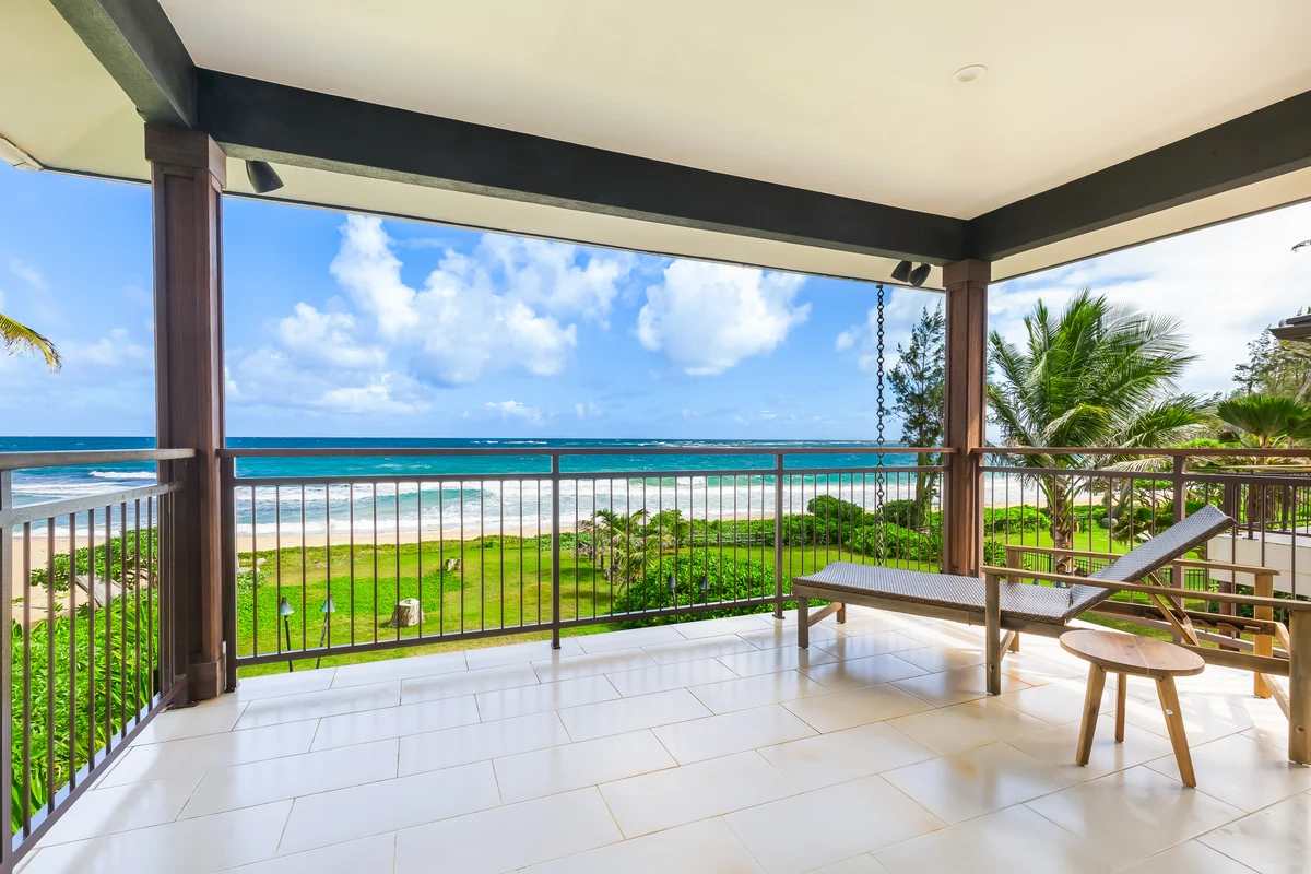Majestic Mahakea Oceanfront Oasis property photo 2