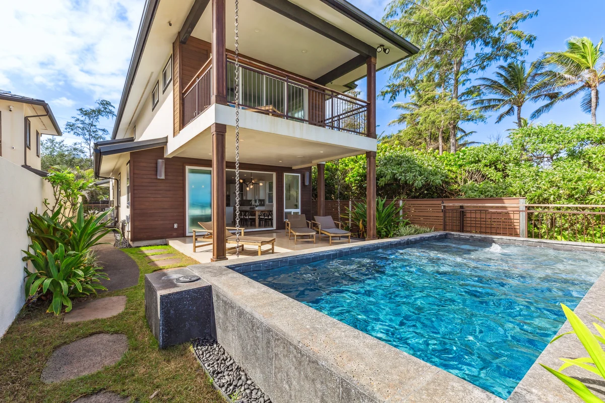 Majestic Mahakea Oceanfront Oasis property photo 4