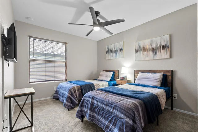 Guest Bedroom image 1