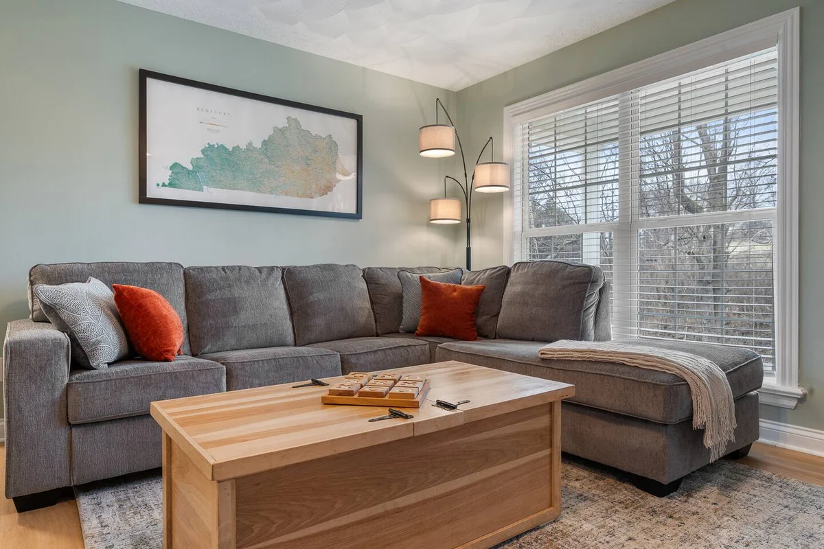 Spacious, Pristine Home w/ Firepit, Bourbon Lounge property photo 2