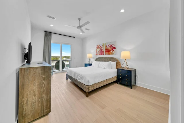 Bedroom 6 image 1