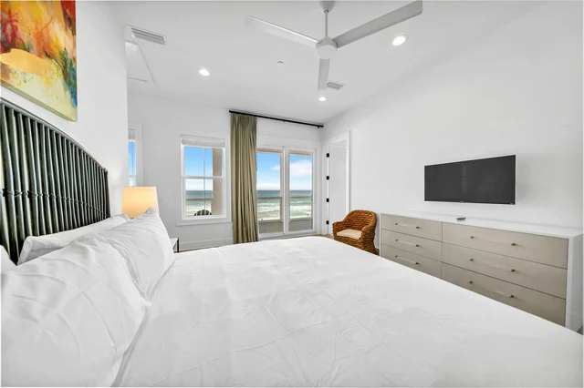 Bedroom 1 image 1
