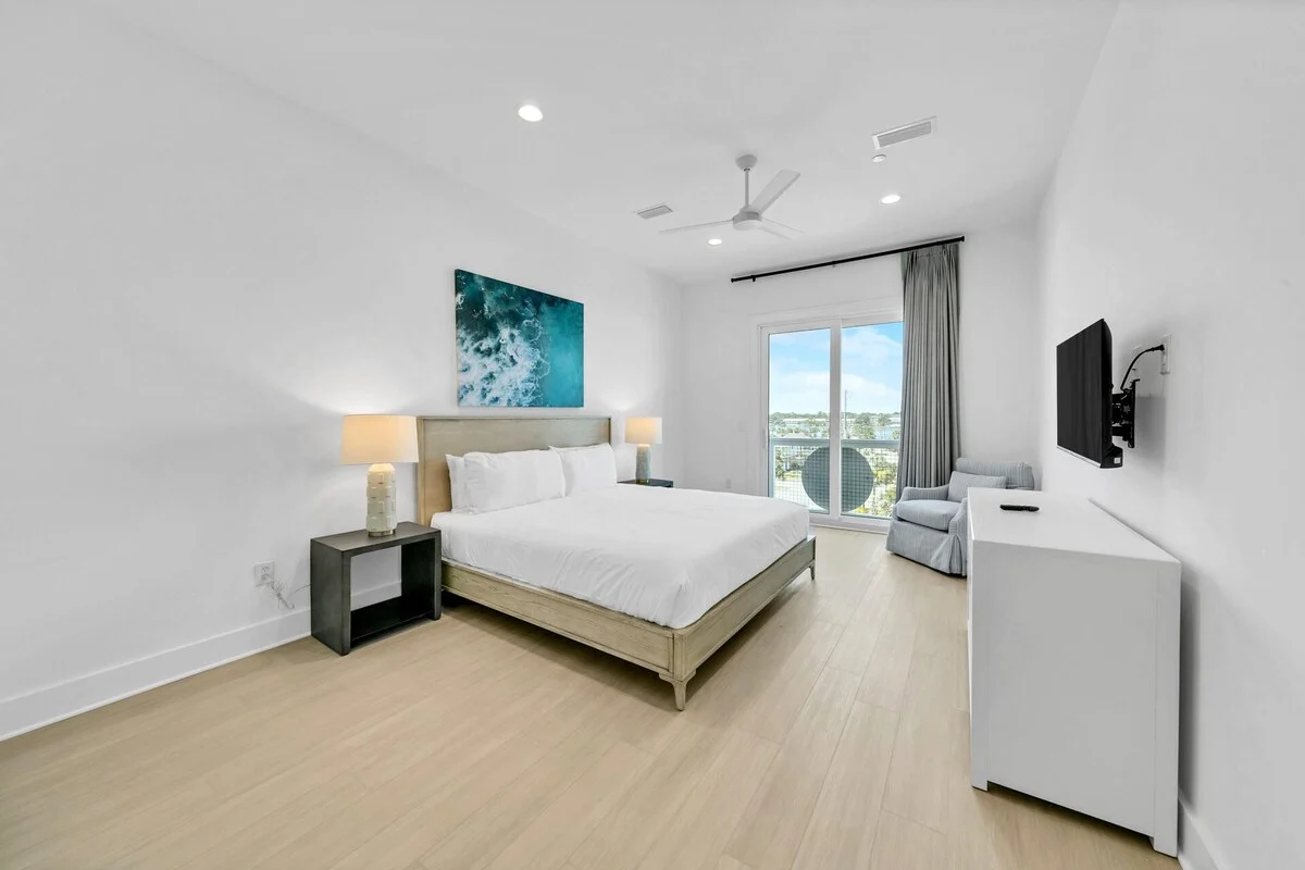 Bedroom 7 image 1