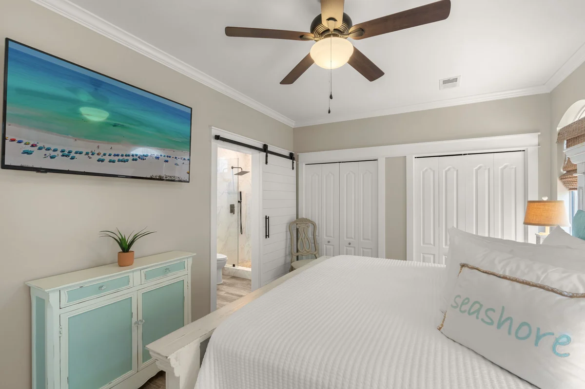 Bedroom 1 image 1