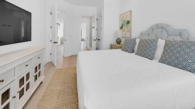 Bedroom 3 image 1