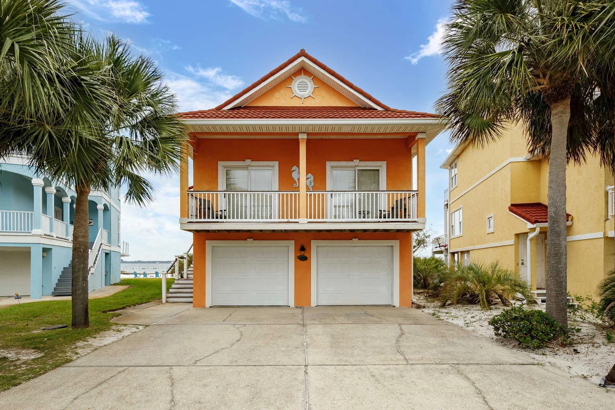 Seascape Bayfront Home Boat Slip Dogs OK property photo 4