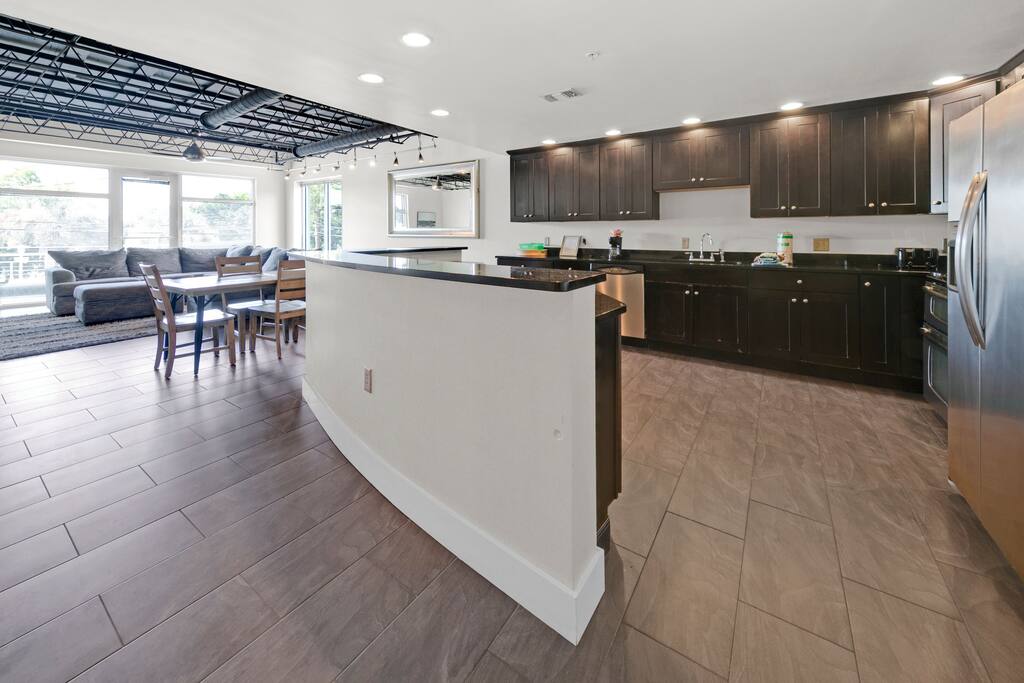 Loft 201 Downtown Loft Beach Area Pet Friendly property photo 3