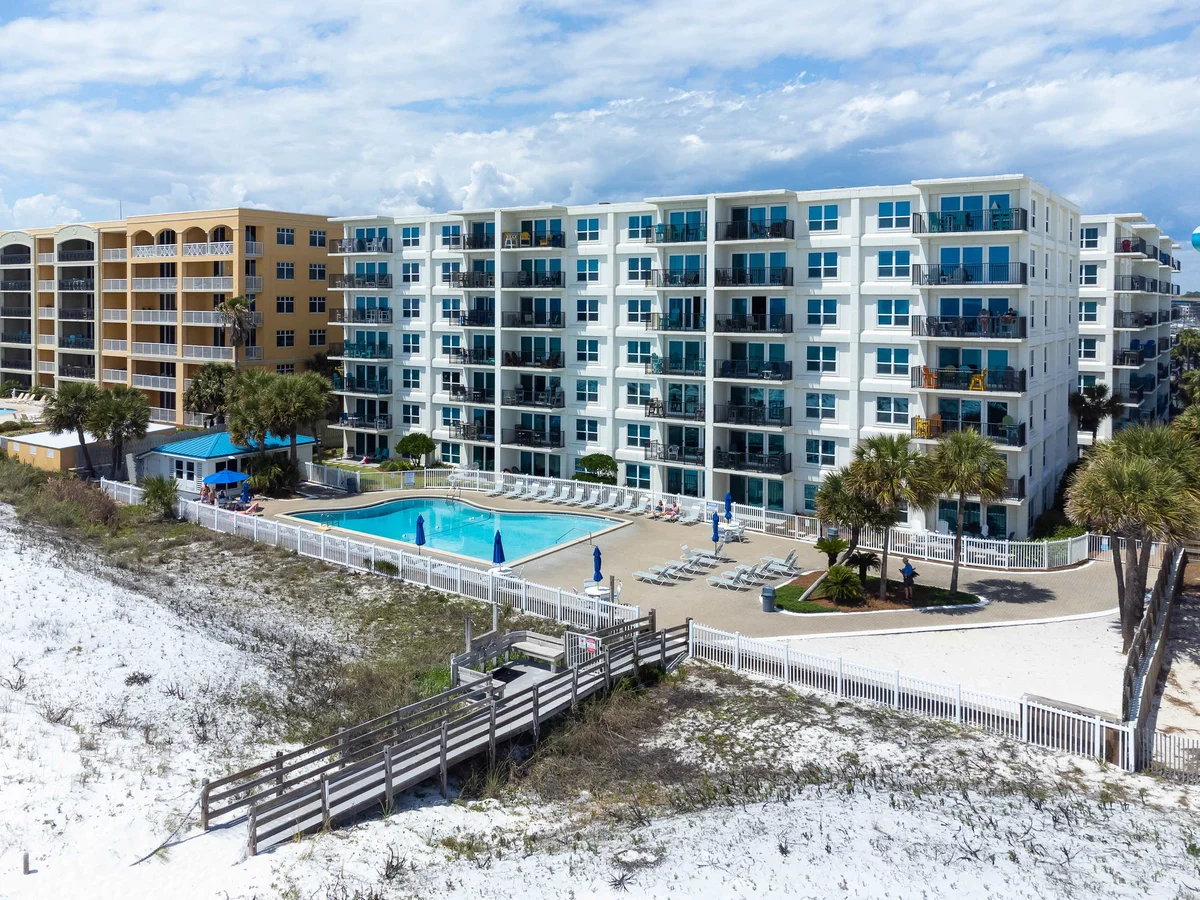 Sea Oats 106 Gulf Front Free Beach Setup property photo 1