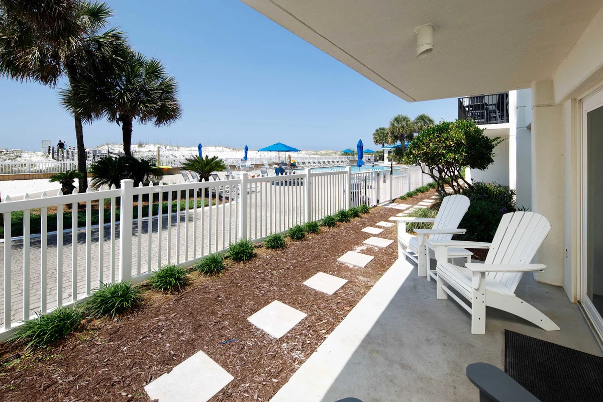 Sea Oats 106 Gulf Front Free Beach Setup property photo 5