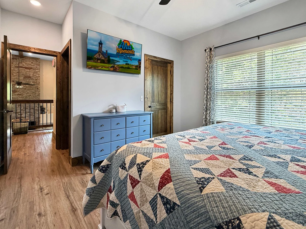Bedroom image 1