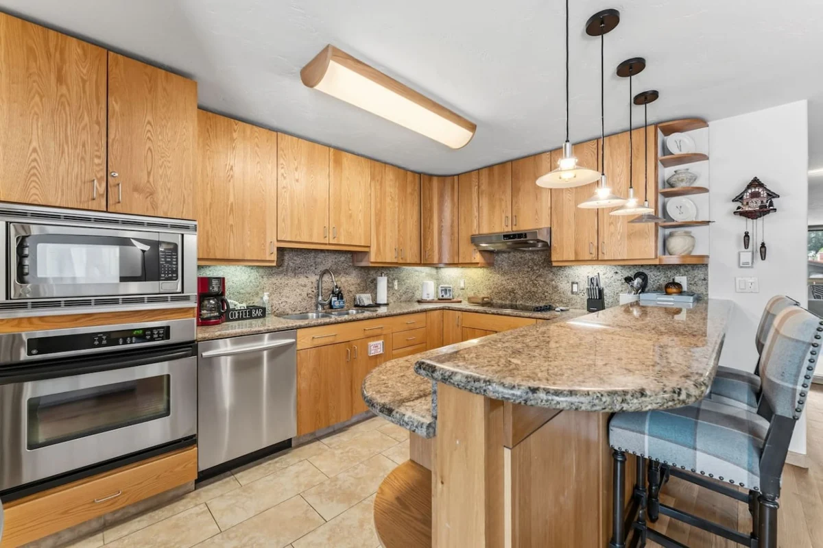 Vail Village Condo, Walk to Village & Slopes property photo 3