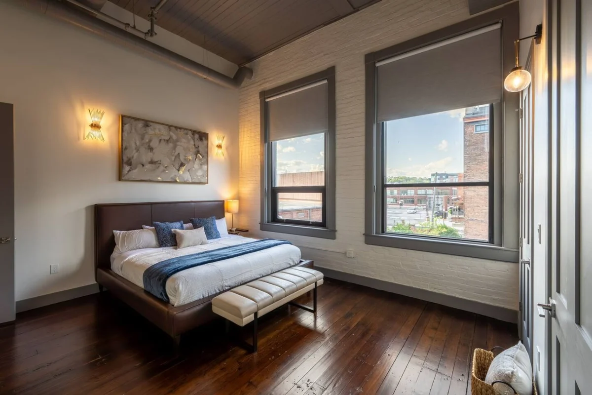 Luxury Retreat w Rooftop Deck at TQL Stadium property photo 4
