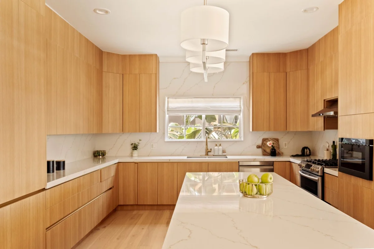 Home in Culver City property photo 4