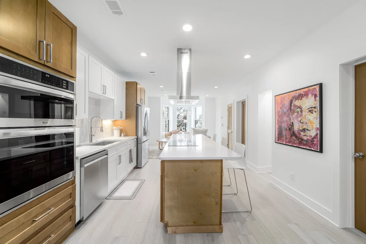 Historic Knox Loft with Parking property photo 3